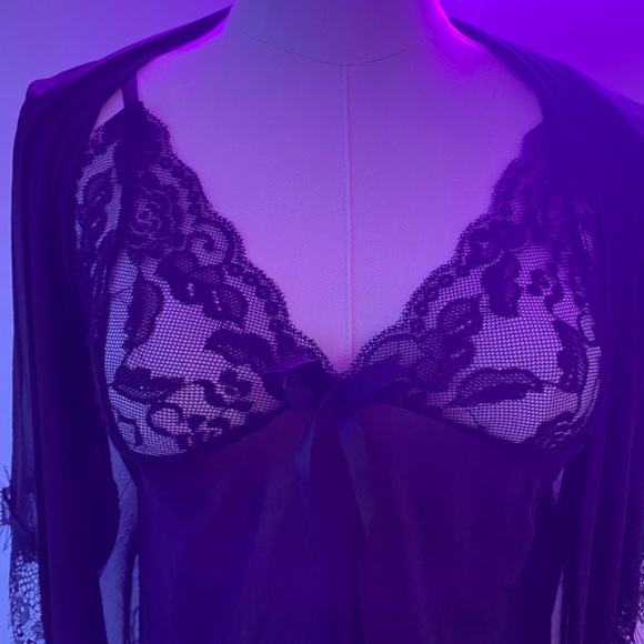 BRAND NEW CHEMISE ROBE SET - Picture 4 of 5